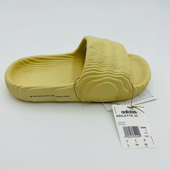 ADIDAS Adilette Slides Men Size 6 US - Picture 2 of 5